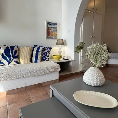 Grotta Sunset Escape